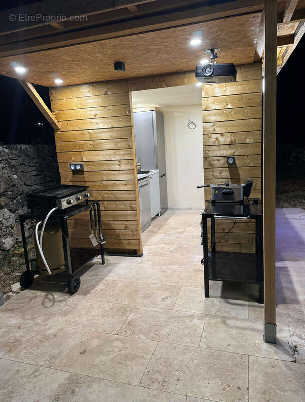 Maison à SOLLIES-TOUCAS