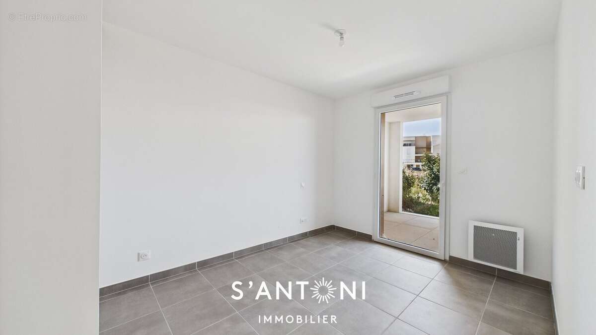 Appartement à SAUVIAN