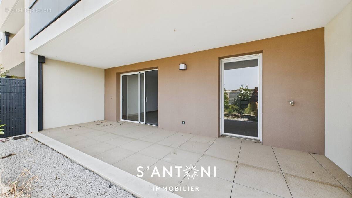 Appartement à SAUVIAN