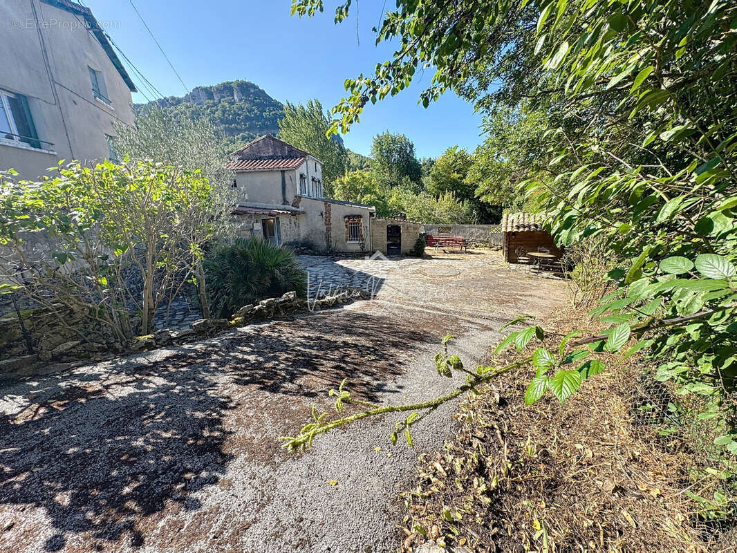 Maison à SAINT-JEAN-ET-SAINT-PAUL