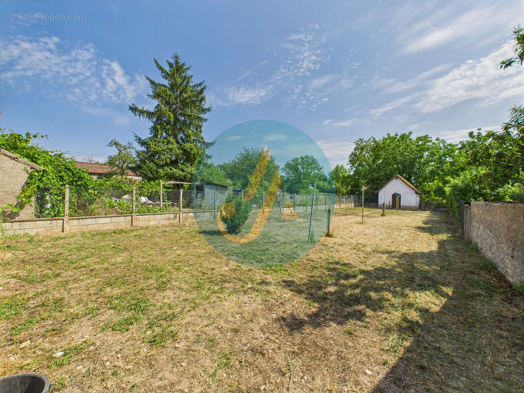 Maison à MESVES-SUR-LOIRE