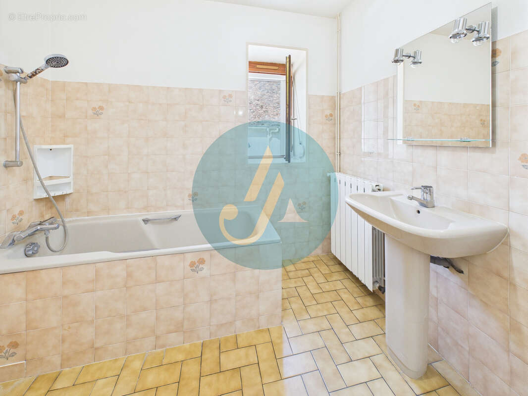 Maison à MESVES-SUR-LOIRE