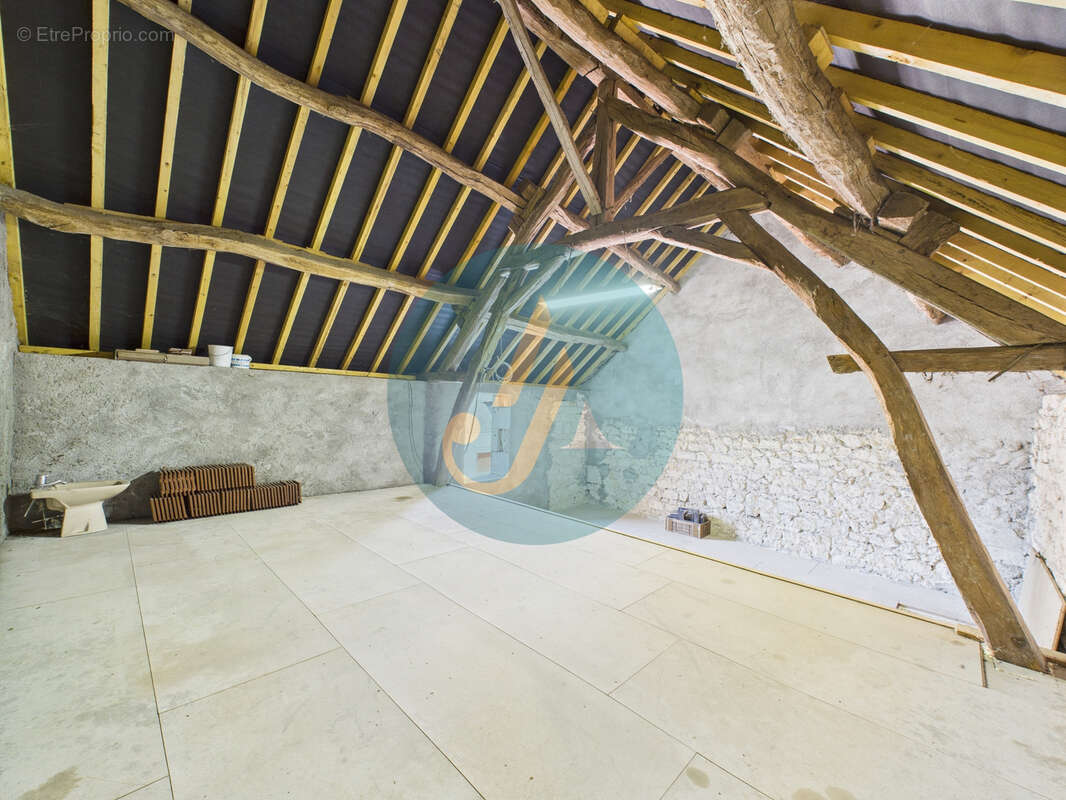 Maison à MESVES-SUR-LOIRE