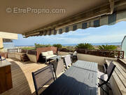 Appartement à SAINT-LAURENT-DU-VAR