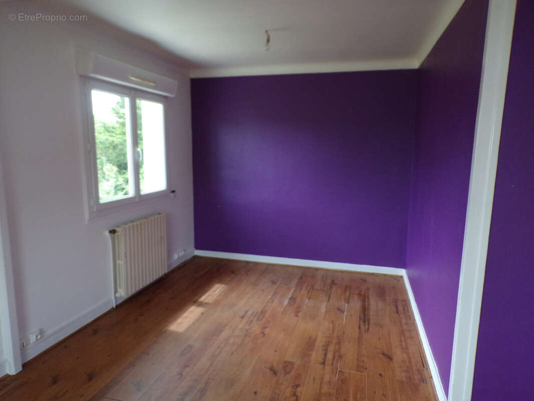 Maison à LA GUERCHE-SUR-L&#039;AUBOIS