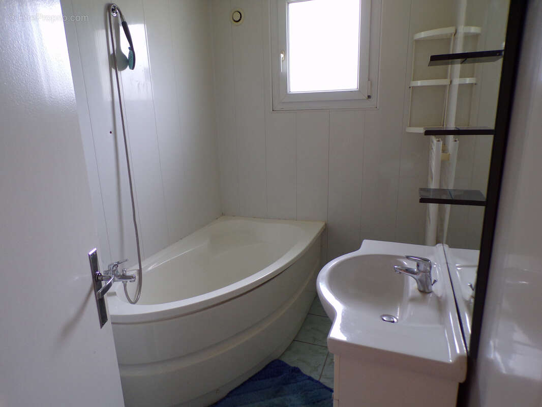 Maison à LA GUERCHE-SUR-L&#039;AUBOIS