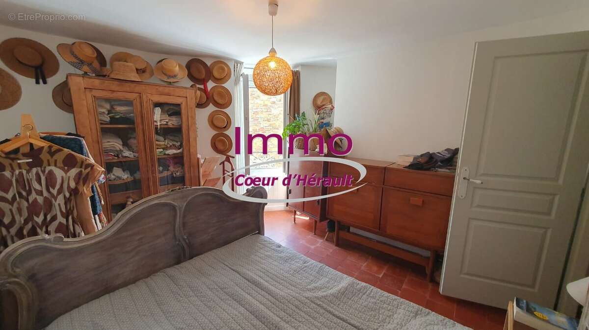 Maison à SAINT-JEAN-DE-LA-BLAQUIERE