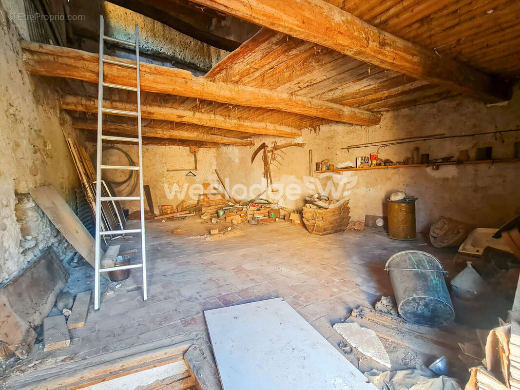 Maison à SAINT-MARTIN-DE-BROMES