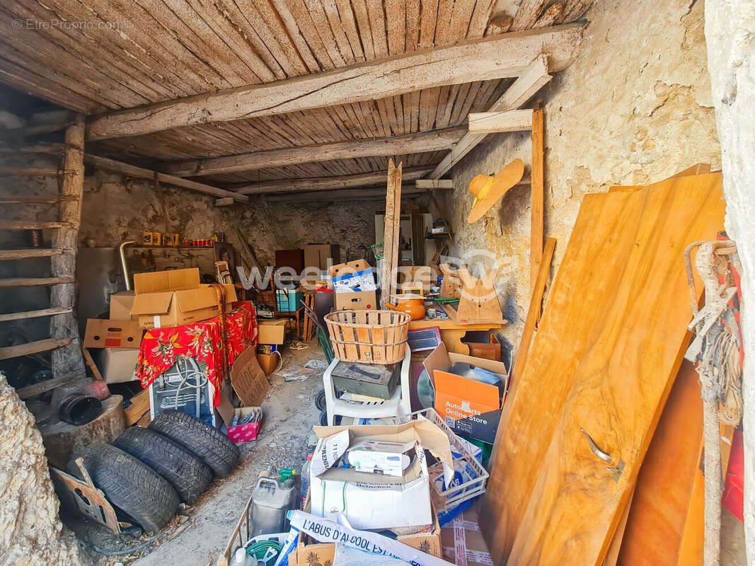 Maison à SAINT-MARTIN-DE-BROMES