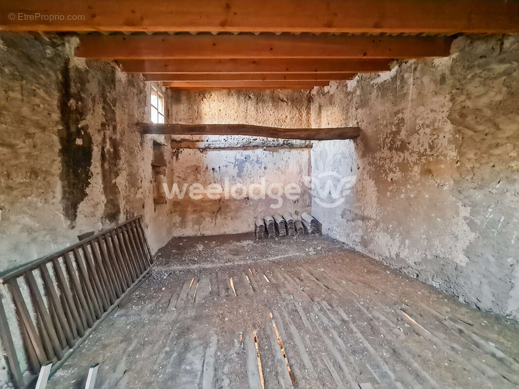 Maison à SAINT-MARTIN-DE-BROMES