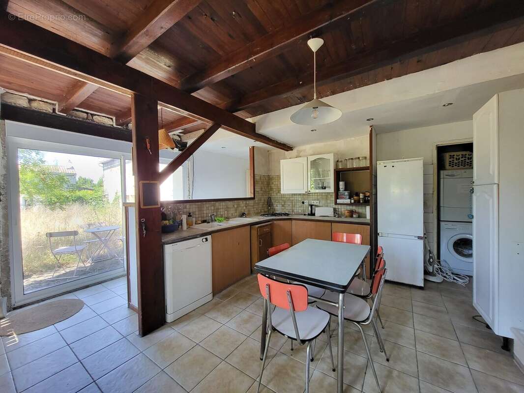 Maison à SAINT-JEAN-D&#039;ANGELY