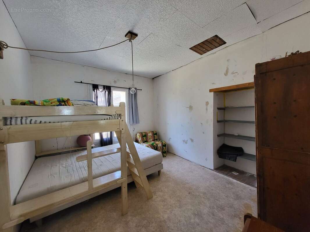 Maison à SAINT-JEAN-D&#039;ANGELY