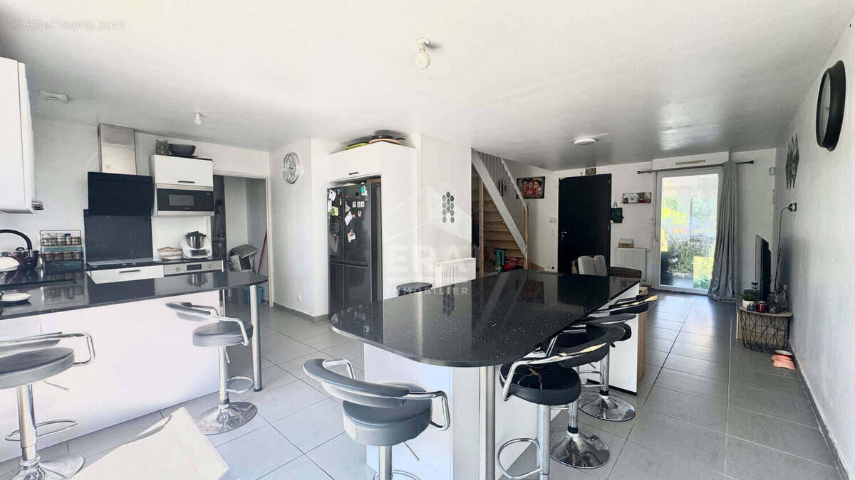 Maison à BALLANCOURT-SUR-ESSONNE