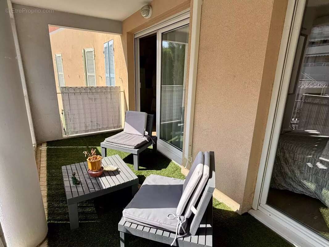 Appartement à LE CANNET