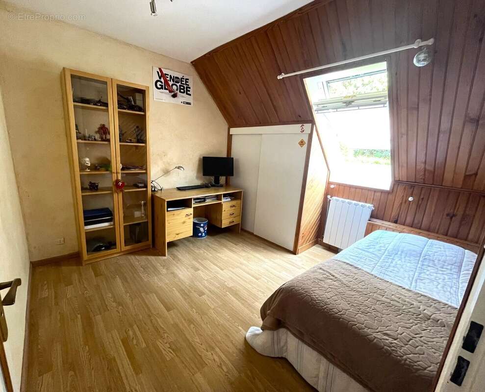 Maison à LES CLAYES-SOUS-BOIS