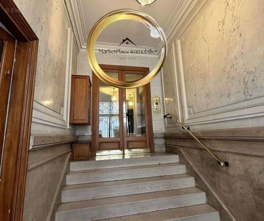 accès appartements - Appartement à PARIS-6E
