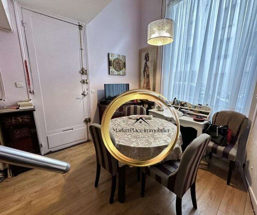coin repas - Appartement à PARIS-6E