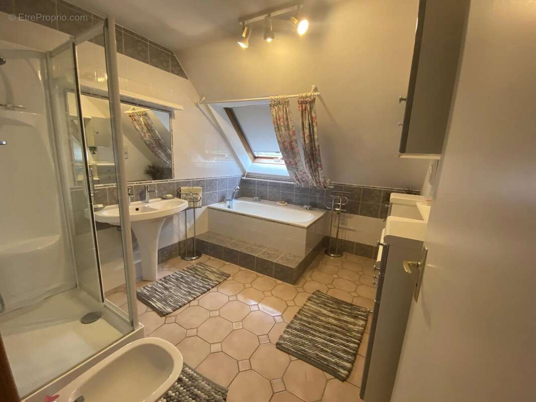 Maison à SAINGHIN-EN-MELANTOIS