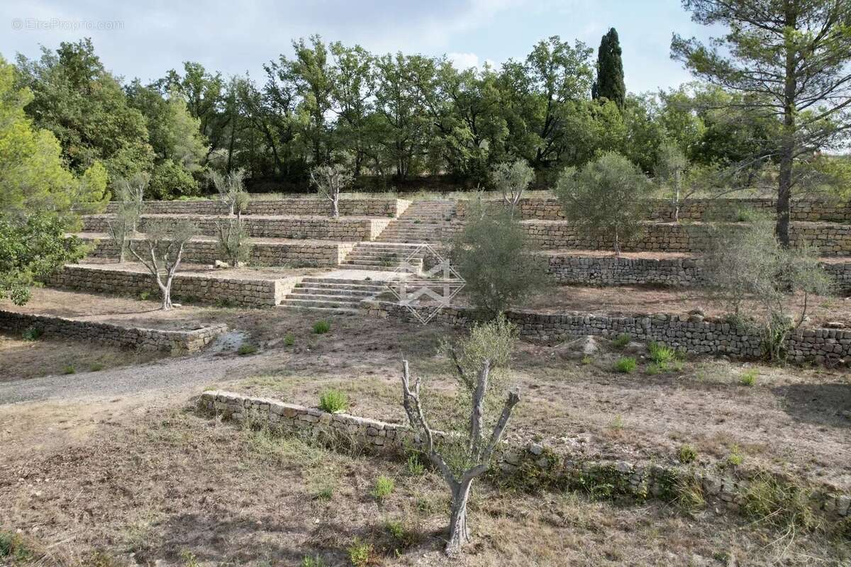 Terrain à VALBONNE