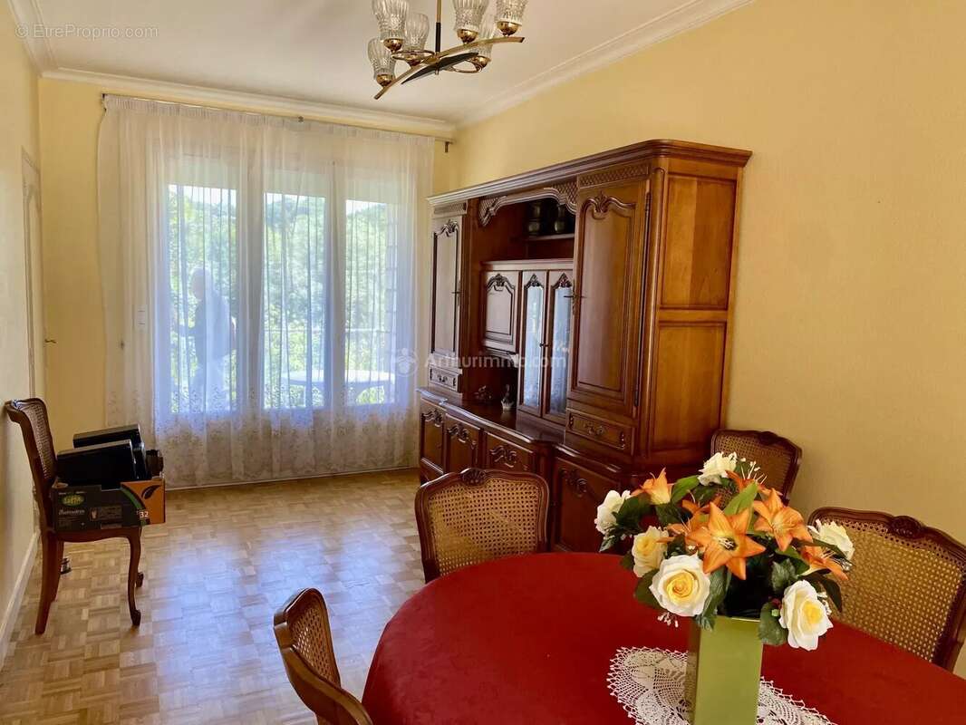 Maison à COURDEMANCHE