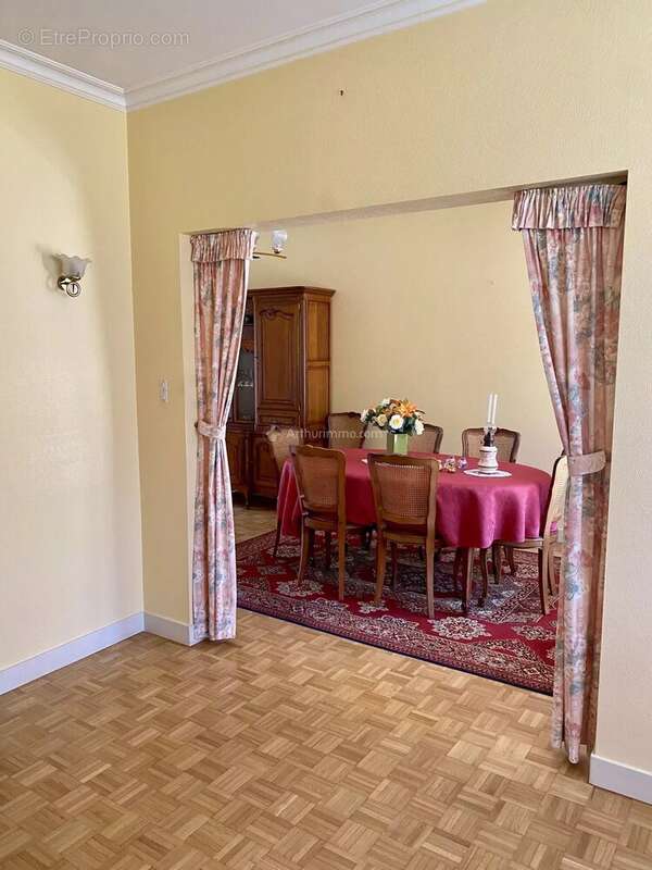 Maison à COURDEMANCHE