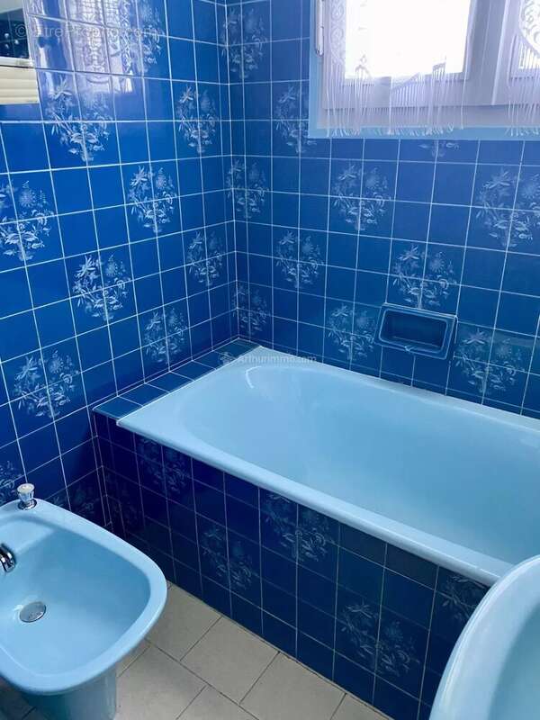 Maison à COURDEMANCHE