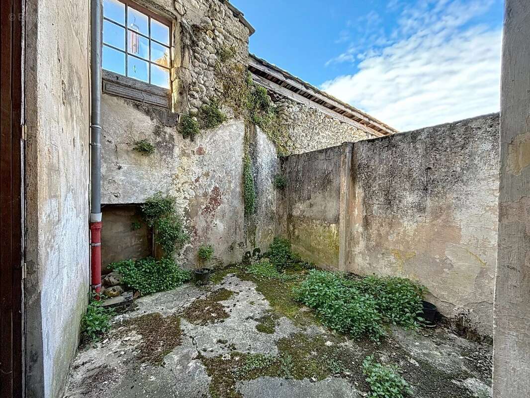 Appartement à AUBERIVES-EN-ROYANS