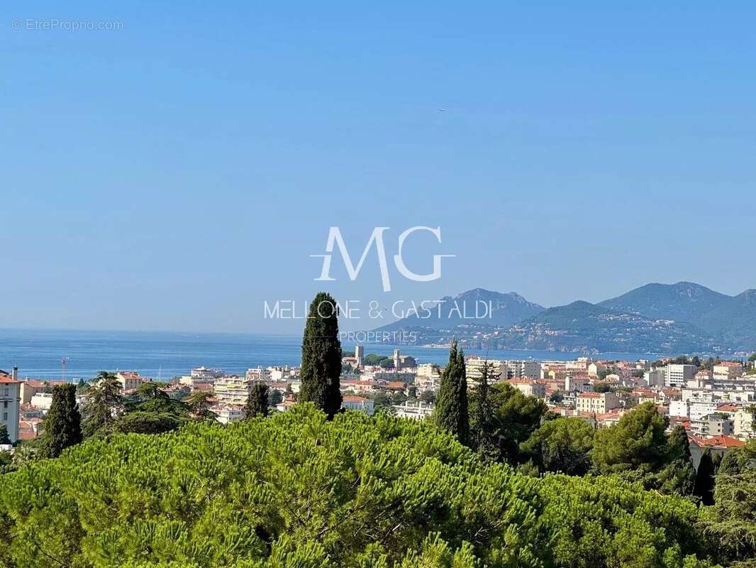 Appartement à CANNES