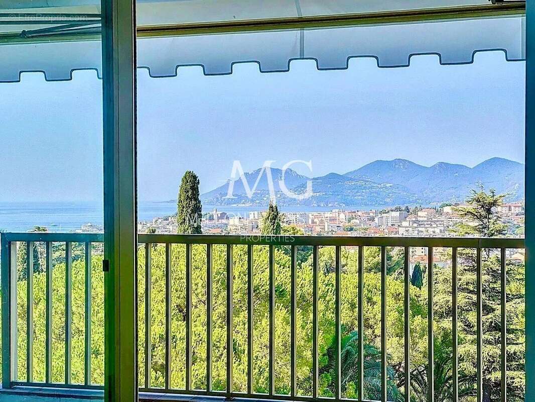 Appartement à CANNES