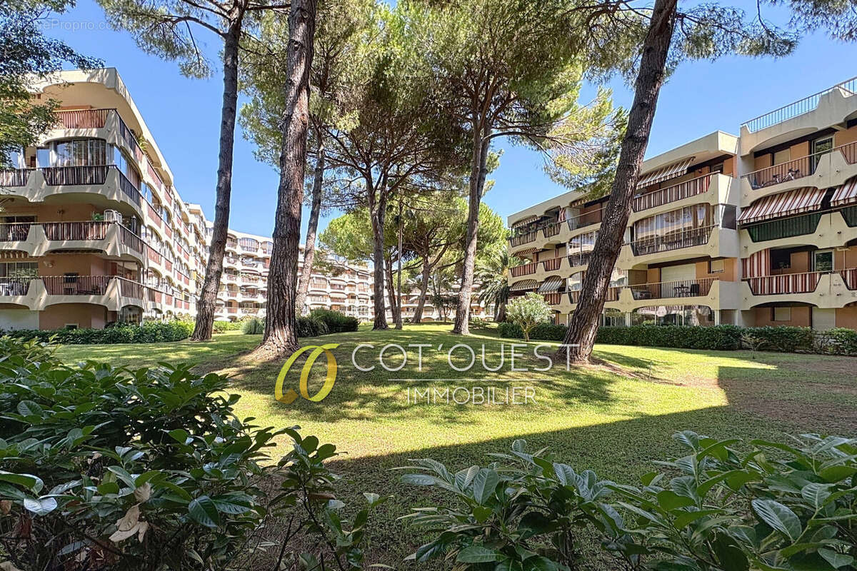 Appartement à MANDELIEU-LA-NAPOULE