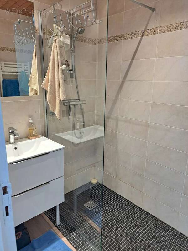 Appartement à BRIDES-LES-BAINS