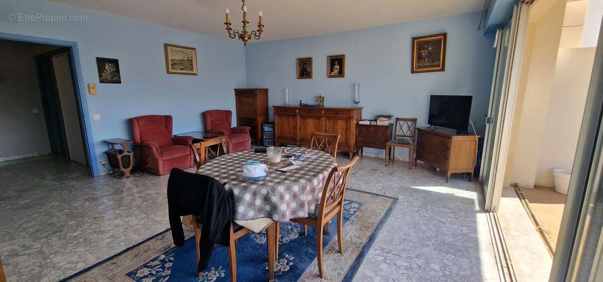 Appartement à MENTON