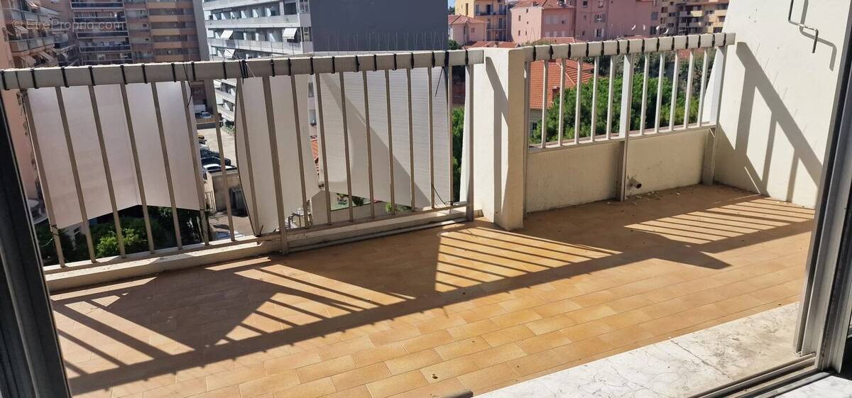 Appartement à MENTON