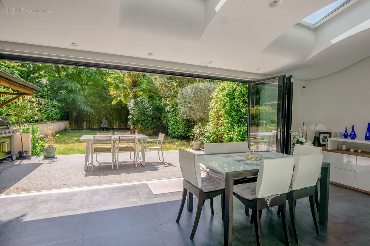 Maison à MAISONS-ALFORT