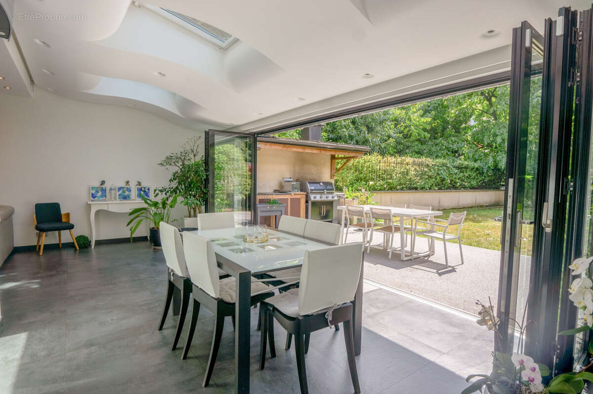 Maison à MAISONS-ALFORT