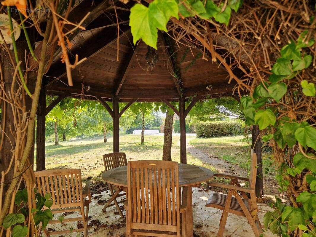 20250808160841 - Maison à SAINT-FELIX-DE-REILLAC-ET-MORTEMART