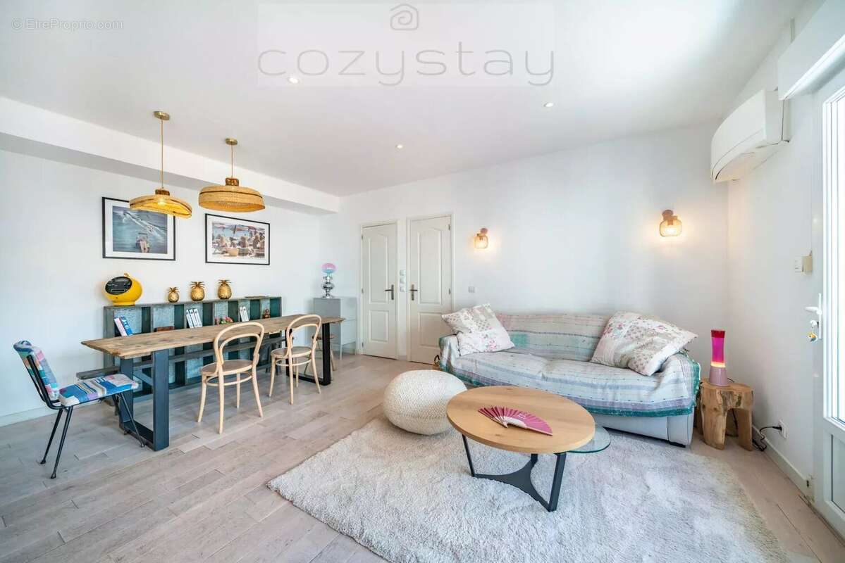 Appartement à CANNES