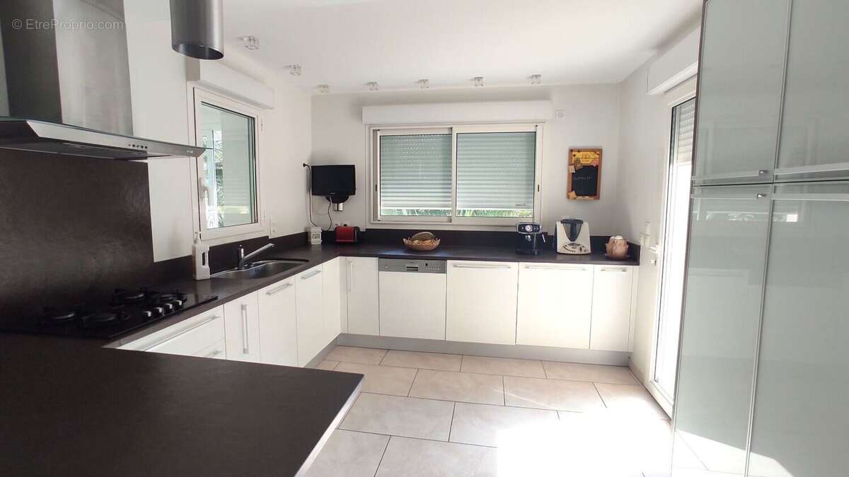 Maison à VOUNEUIL-SUR-VIENNE