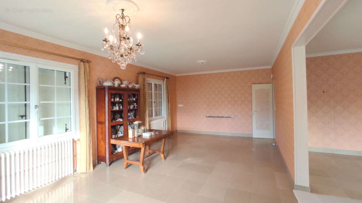 Maison à CHATELLERAULT