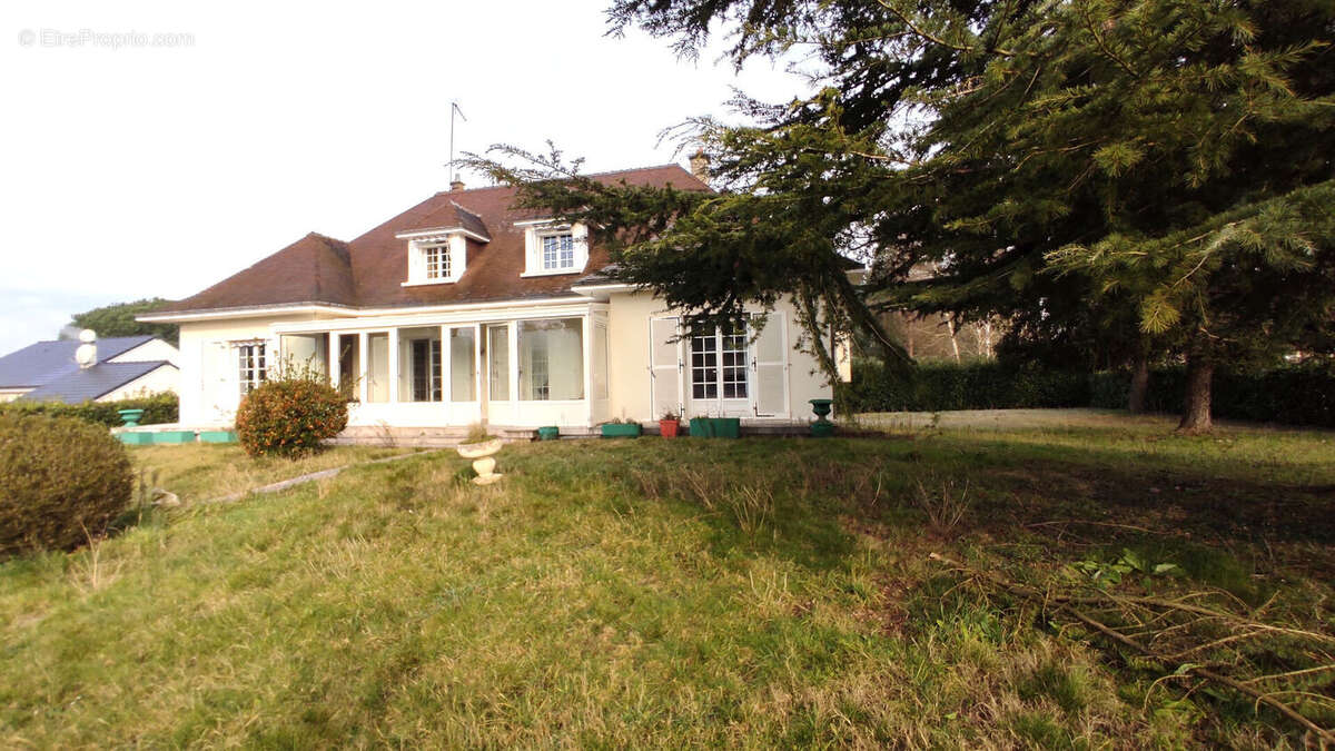 Maison à CHATELLERAULT