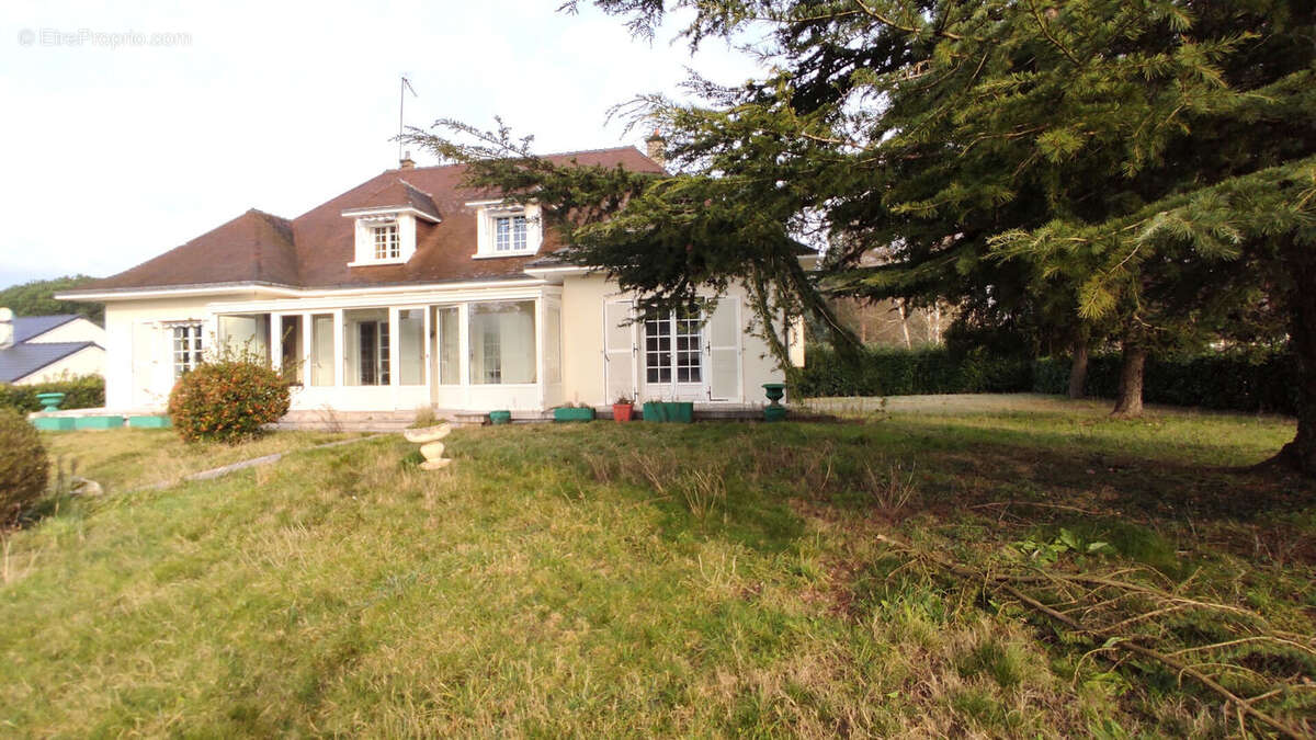 Maison à CHATELLERAULT