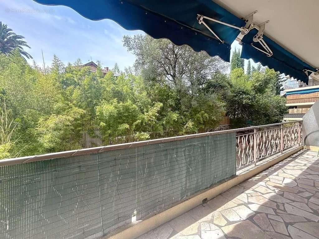 Appartement à LE CANNET