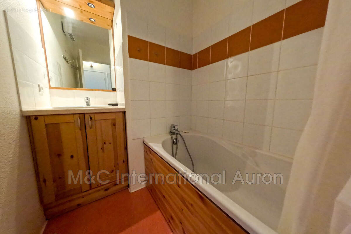 Appartement à SAINT-ETIENNE-DE-TINEE