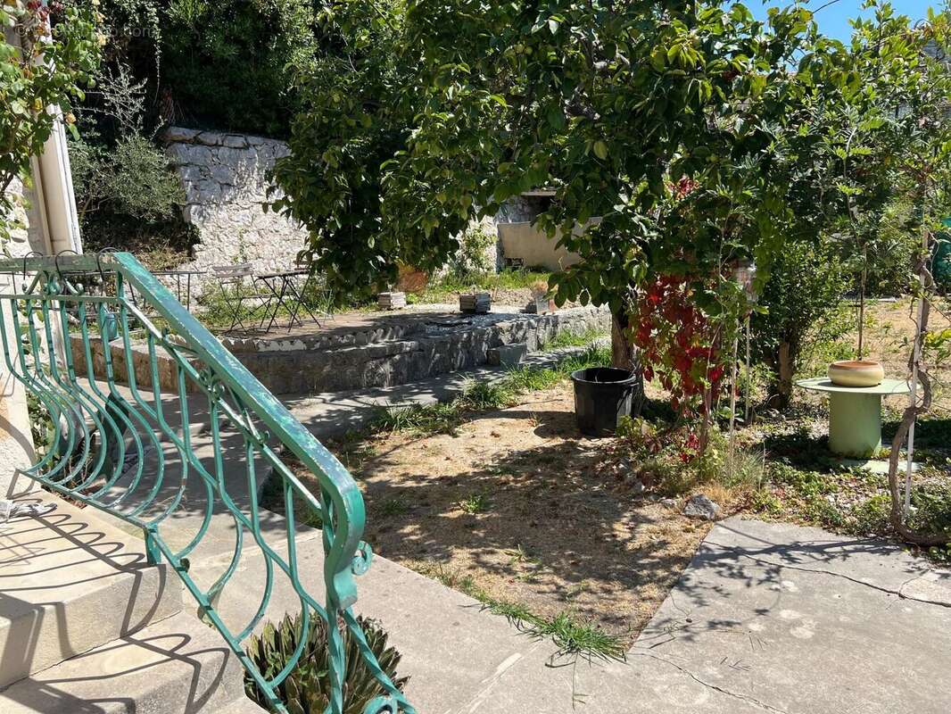 Maison à TOURRETTE-LEVENS