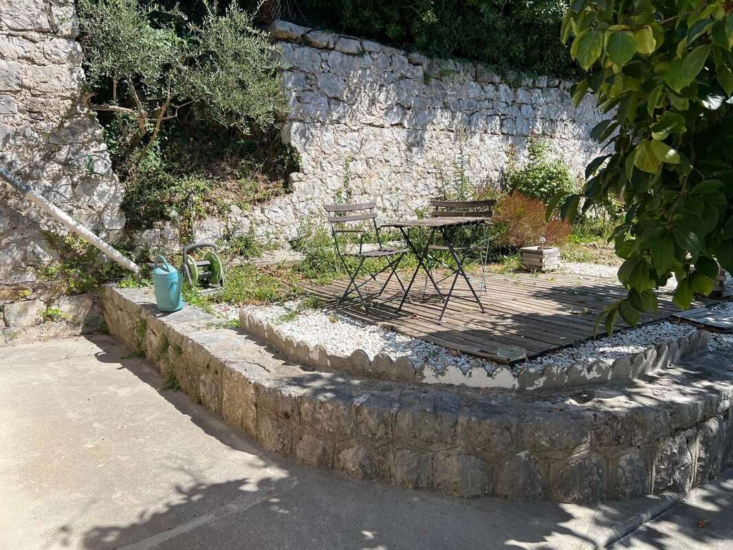 Maison à TOURRETTE-LEVENS