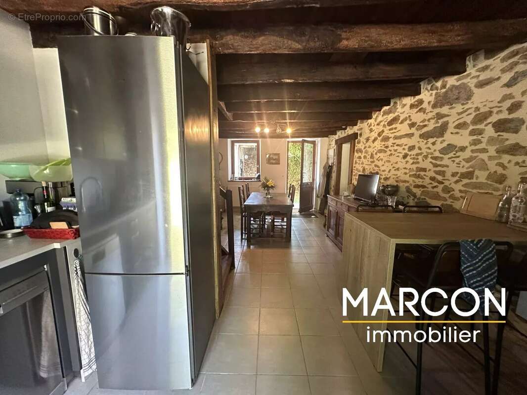 Maison à SAINT-SULPICE-LAURIERE