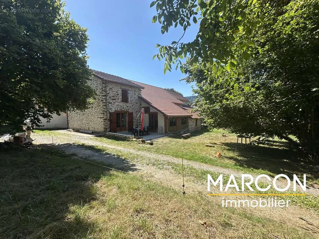 Maison à SAINT-SULPICE-LAURIERE