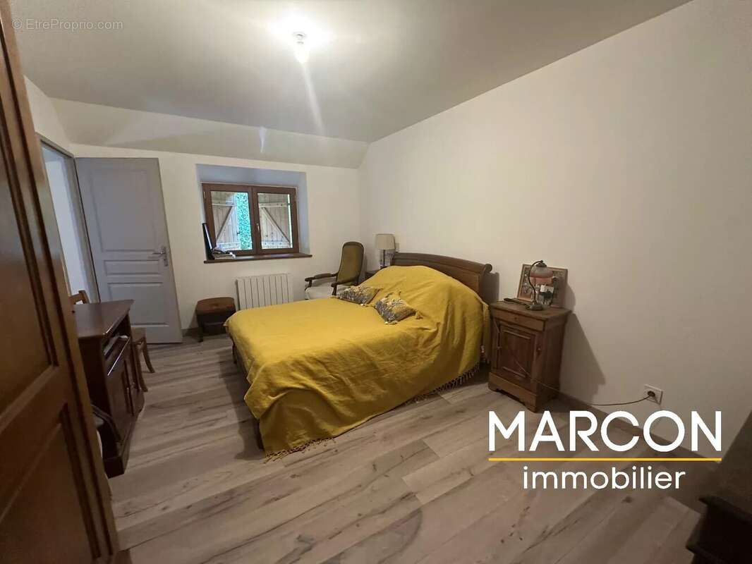 Maison à SAINT-SULPICE-LAURIERE