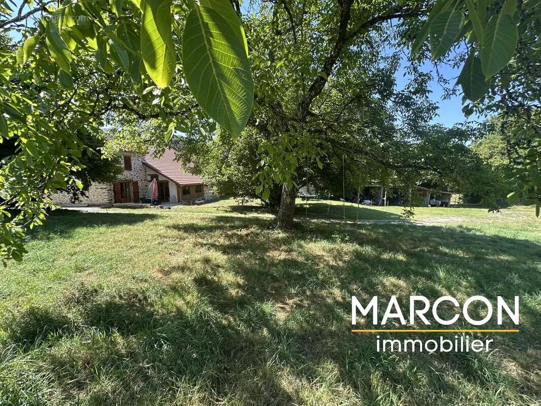 Maison à SAINT-SULPICE-LAURIERE