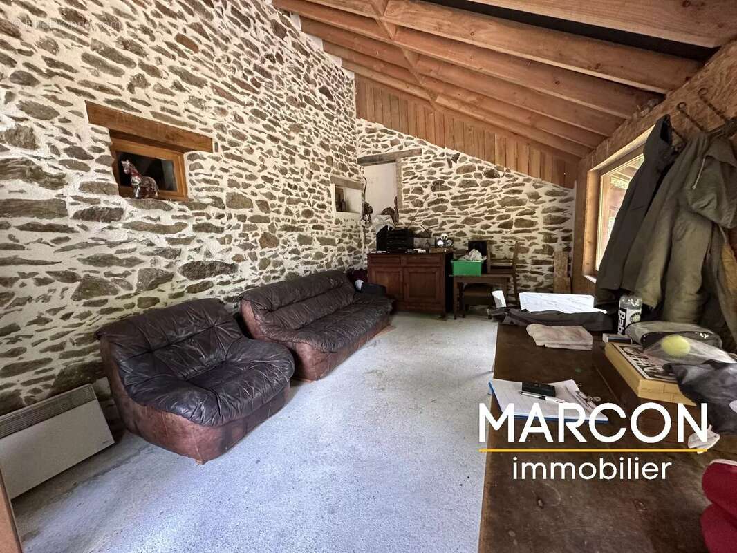 Maison à SAINT-SULPICE-LAURIERE